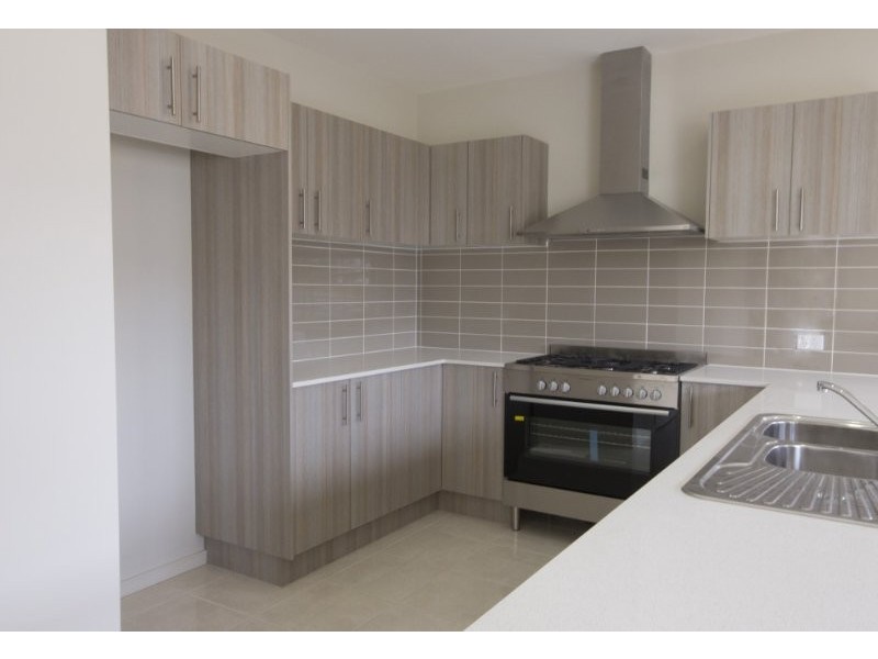 26 Grand Tce, Waterford QLD 4133