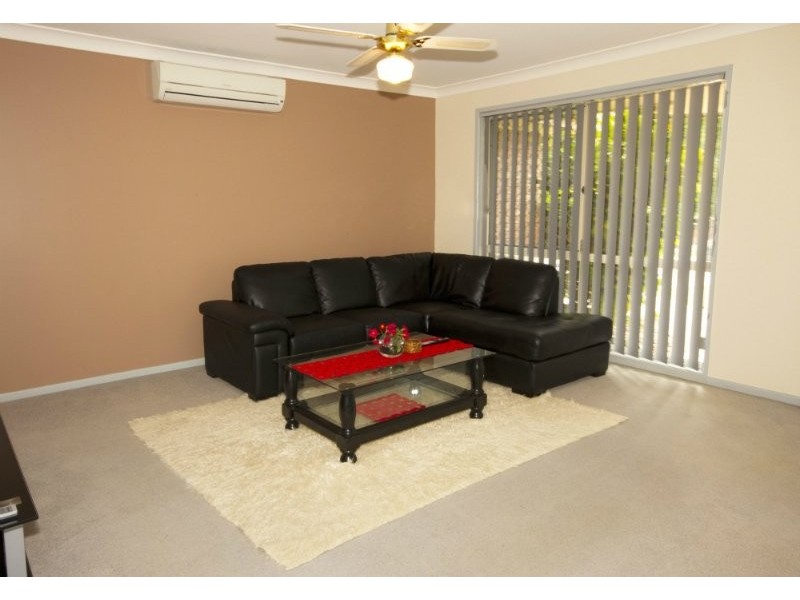 87 Redgum Drive, Regents Park QLD 4118