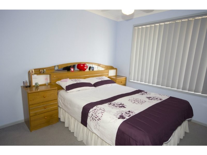 87 Redgum Drive, Regents Park QLD 4118