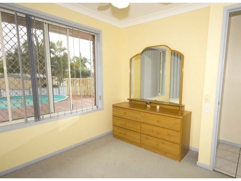 87 Redgum Drive, Regents Park QLD 4118