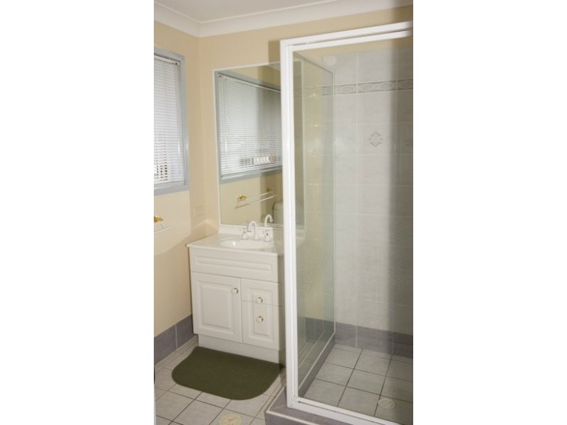 87 Redgum Drive, Regents Park QLD 4118