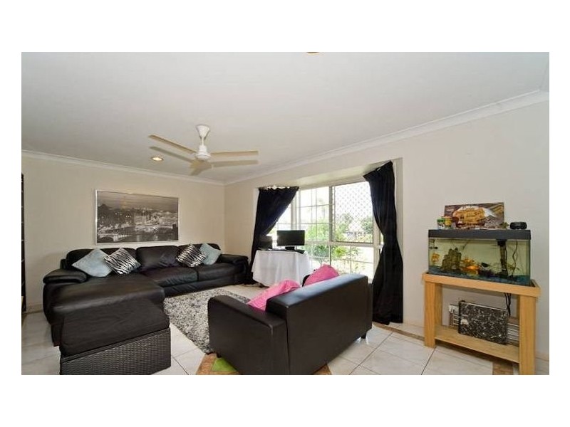 8 Julie Street, Crestmead QLD 4132