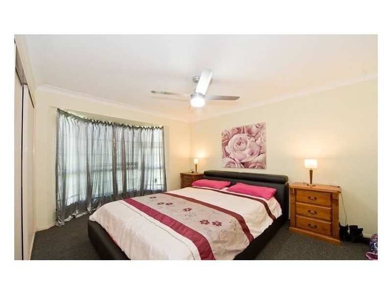 8 Julie Street, Crestmead QLD 4132