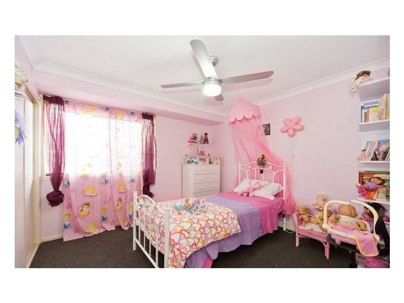 8 Julie Street, Crestmead QLD 4132