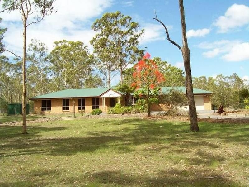 67 Gracelands Drive, North Maclean QLD 4280