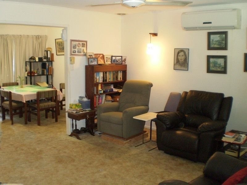 5 Whitey Street, Woodridge QLD 4114