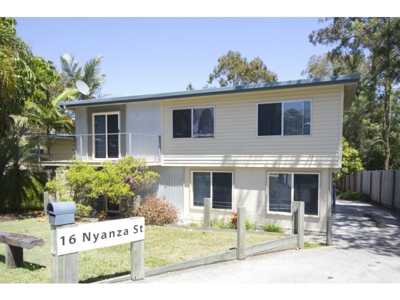 16 Nyanza St, Woodridge QLD 4114