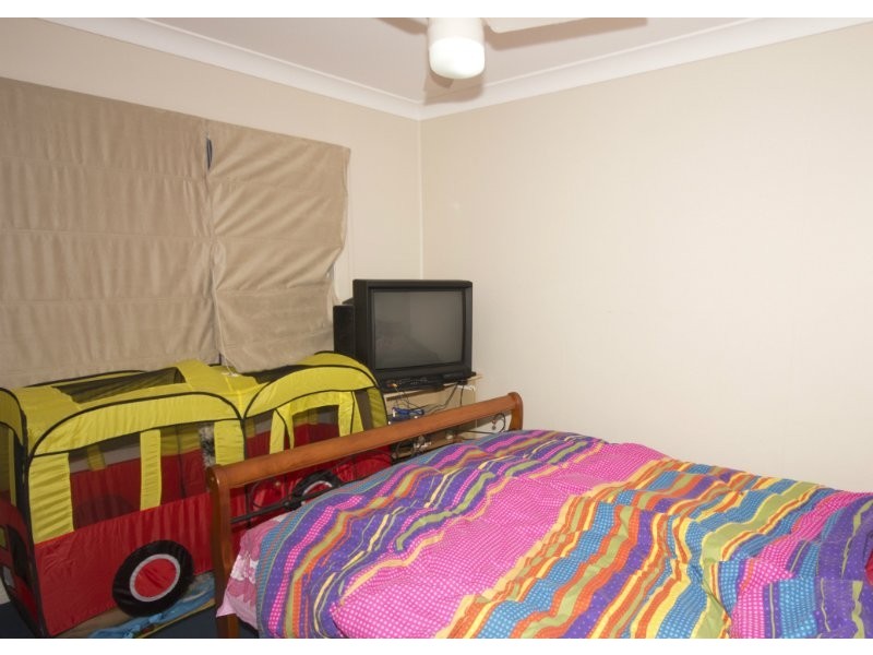 16 Nyanza St, Woodridge QLD 4114