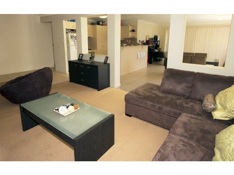 4 Chams St, Marsden QLD 4132
