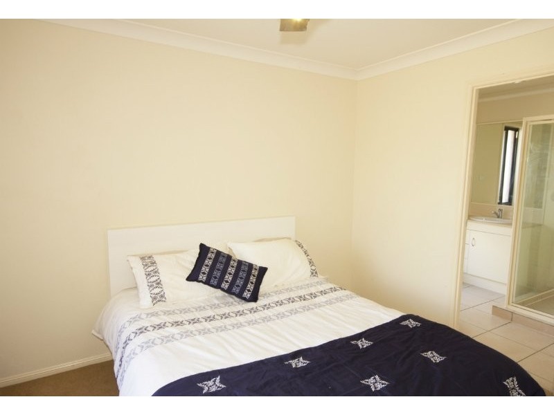 4 Chams St, Marsden QLD 4132