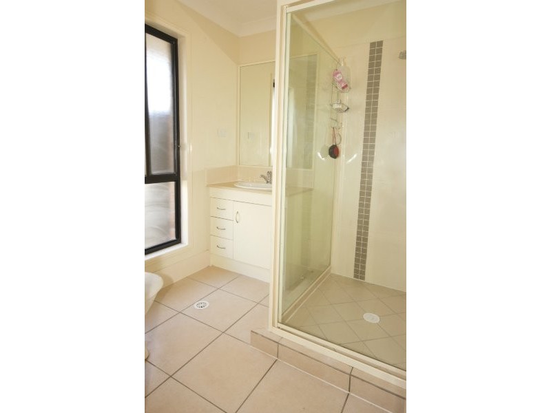 4 Chams St, Marsden QLD 4132