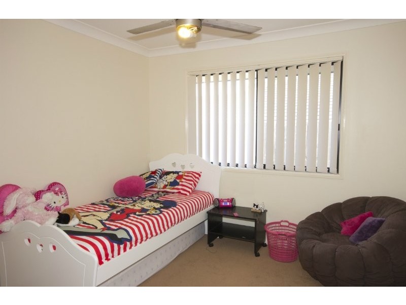 4 Chams St, Marsden QLD 4132