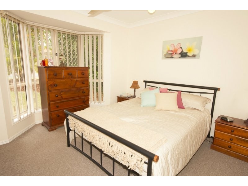 6 Rutyna Crescent, Crestmead QLD 4132