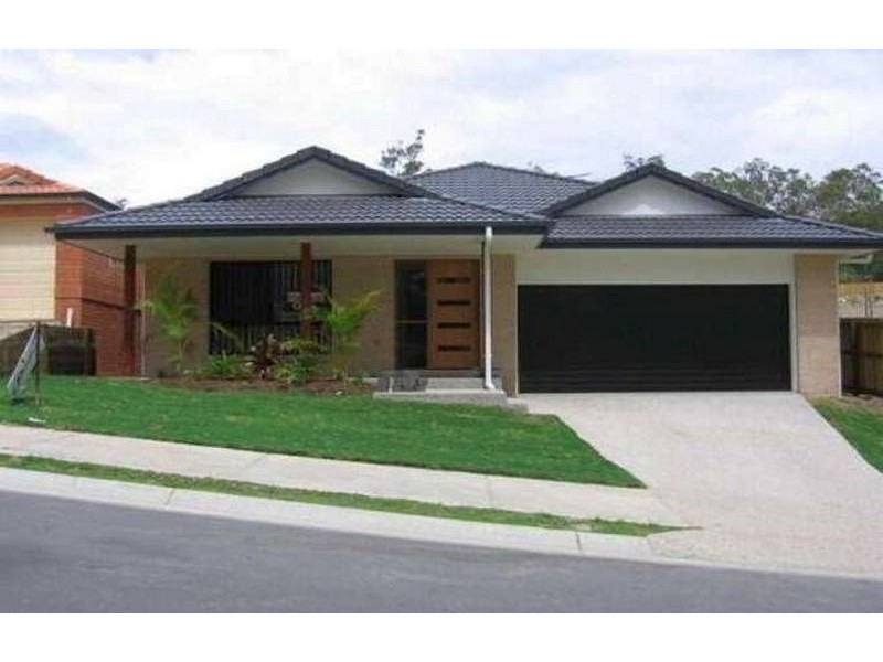 15 Mossman Parade, Waterford QLD 4133