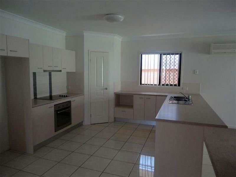 15 Mossman Parade, Waterford QLD 4133