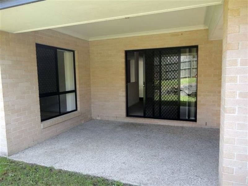15 Mossman Parade, Waterford QLD 4133