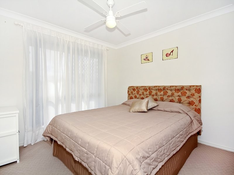 6 Ravensbourne Circuit, Waterford QLD 4133