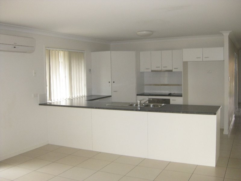 34 Ashmore Close, Marsden QLD 4132