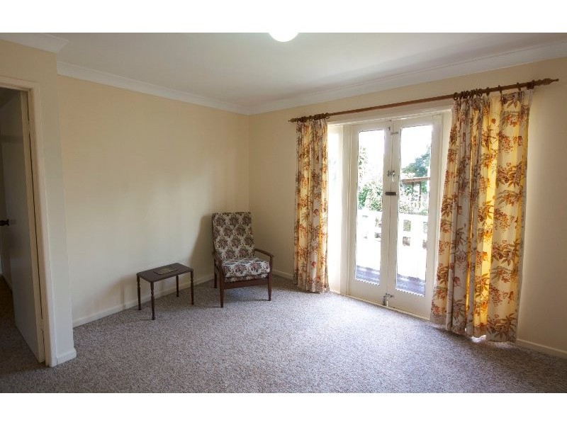 8 Carnival Street, Loganlea QLD 4131