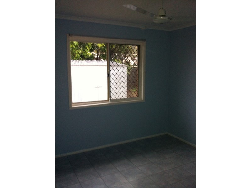 8 Bix Court, Crestmead QLD 4132