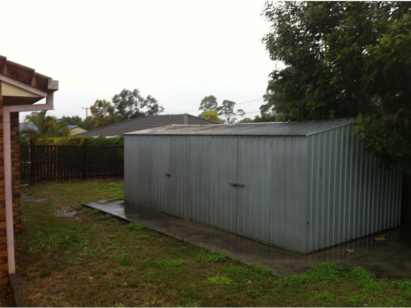 8 Bix Court, Crestmead QLD 4132