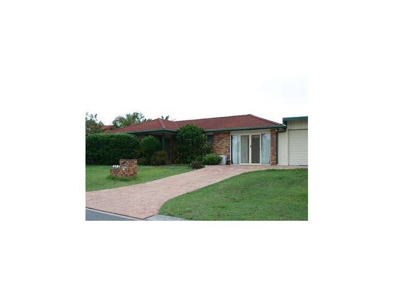 83 Federation Drive, Hillcrest QLD 4118