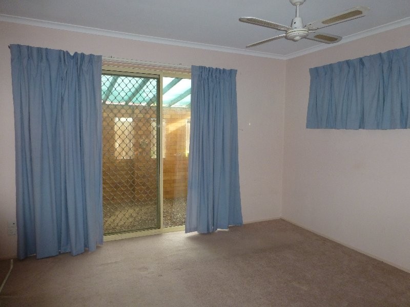 83 Federation Drive, Hillcrest QLD 4118