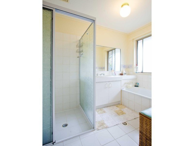 10 Timperley Court, Marsden QLD 4132