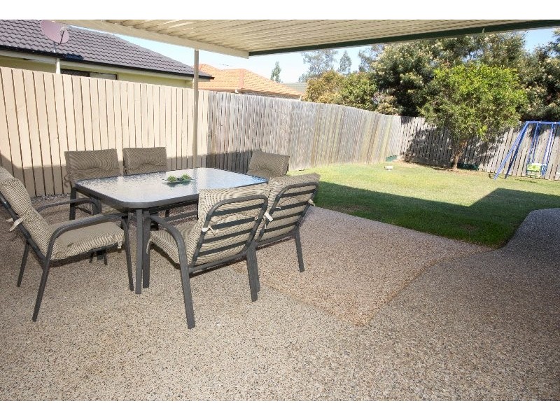 12 Faculty  Circuit, Meadowbrook QLD 4131