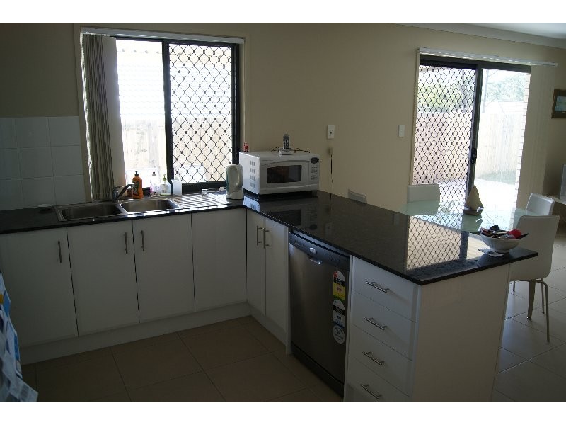 10 Brendan Thorne Place, Marsden QLD 4132