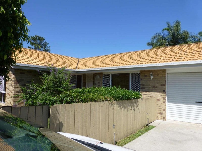 71 Bushland Dr, Regents Park QLD 4118