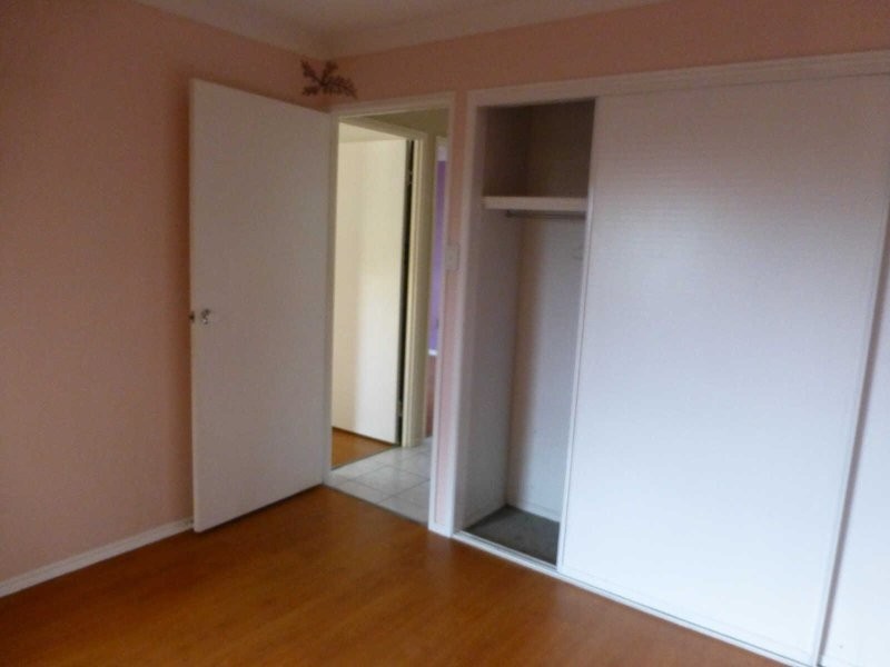 71 Bushland Dr, Regents Park QLD 4118