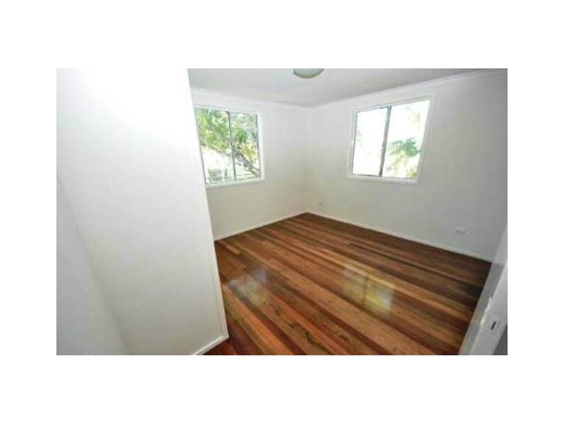 19 Spruce Street, Kingston QLD 4114