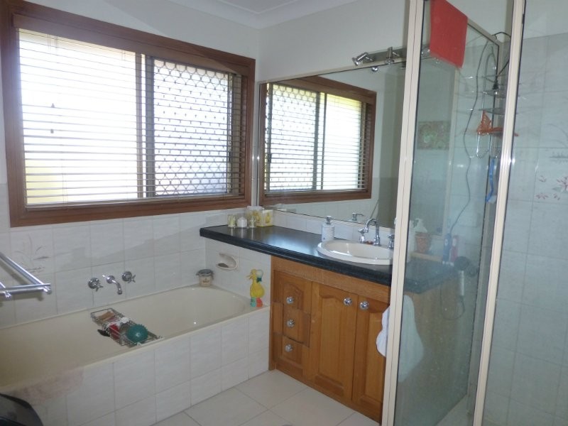 11 Pennant Place, Calamvale QLD 4116