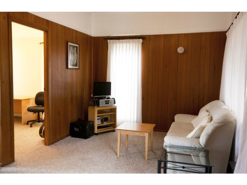 8 Carnival Street, Loganlea QLD 4131