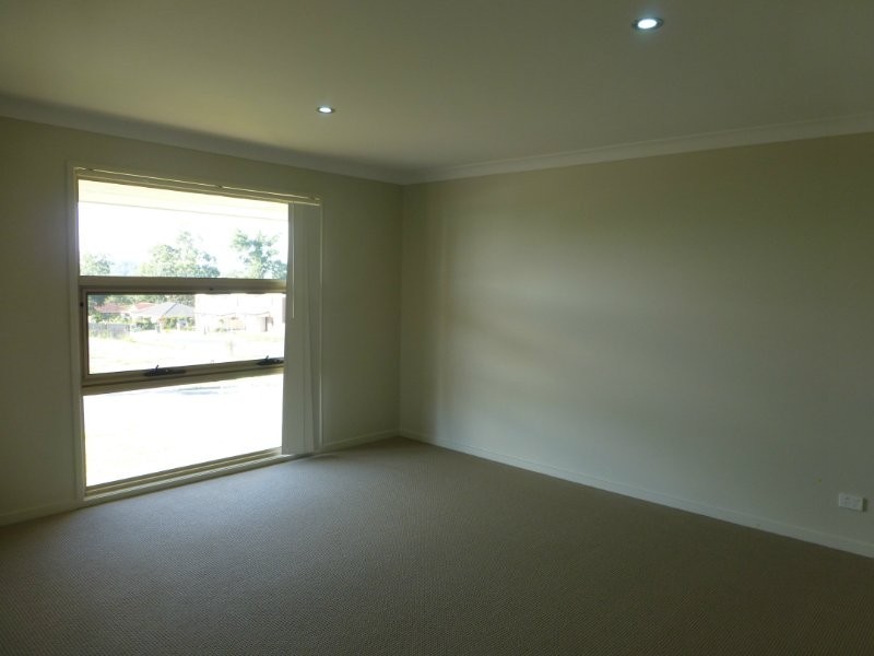 4 Oasis Court, Marsden QLD 4132