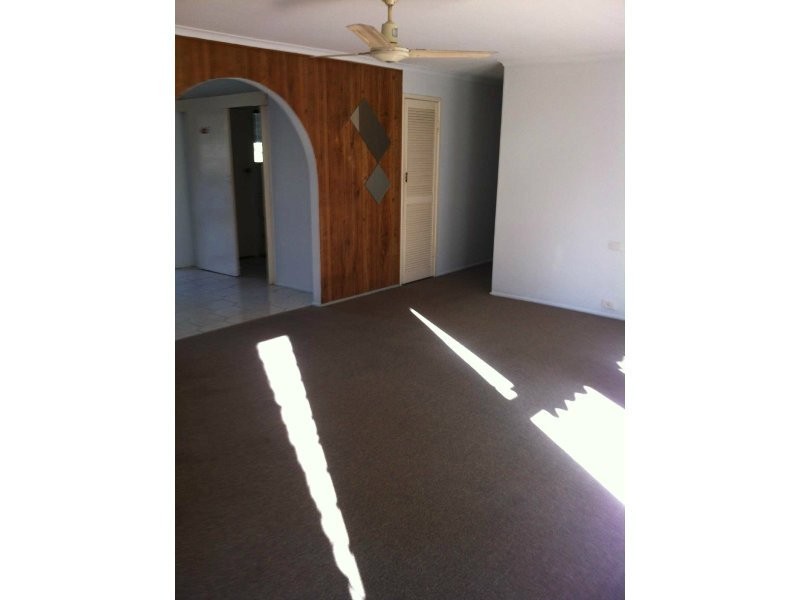 4 Carrosa Street, Marsden QLD 4132