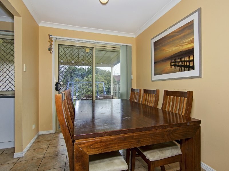 11 Faculty Circut, Meadowbrook QLD 4131