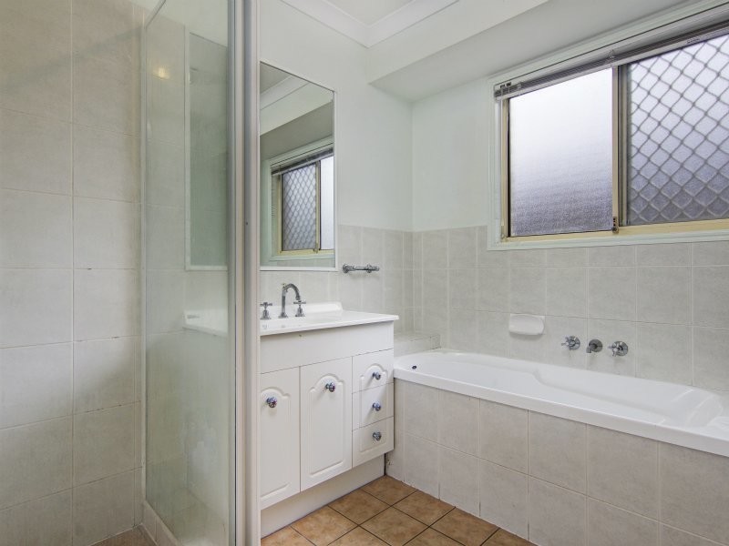 11 Faculty Circut, Meadowbrook QLD 4131