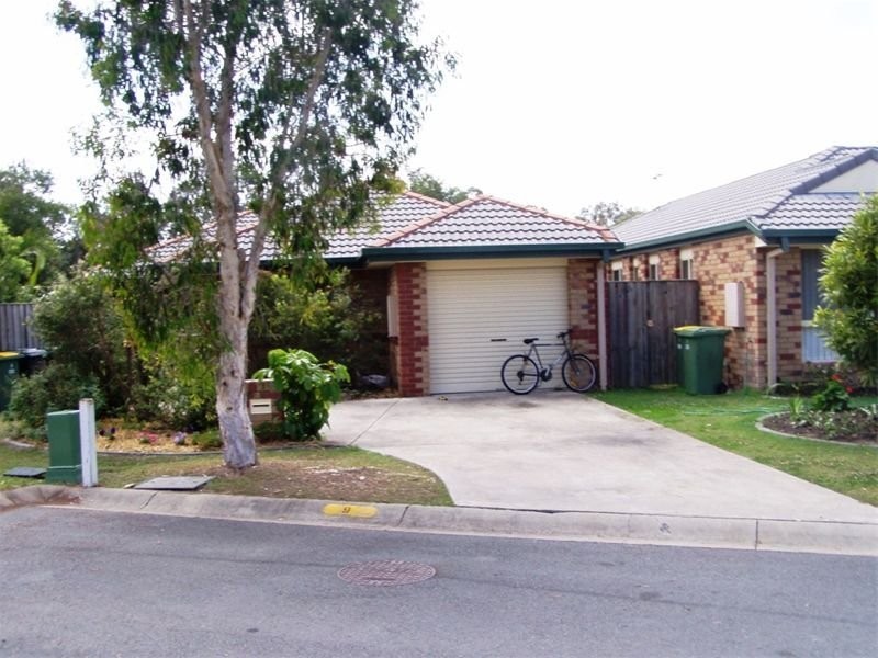 9 Cutter Court, Helensvale QLD 4212