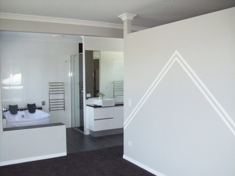 Hope Island QLD 4212