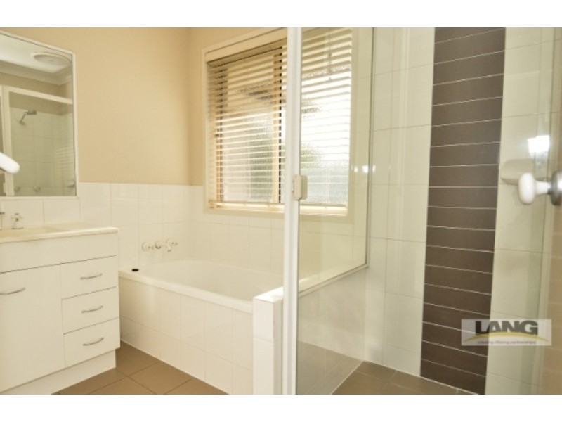 4 Kingair Road, Upper Coomera QLD 4209