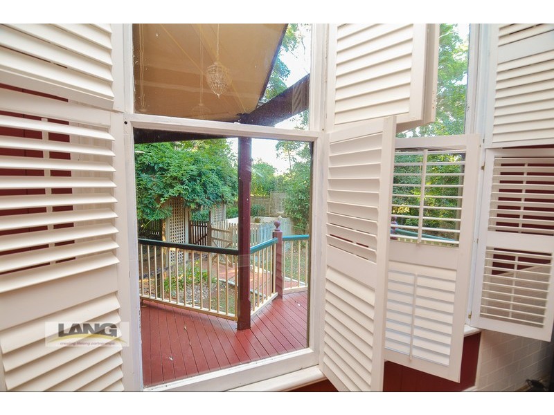 75-77 Benowa Street, Tamborine Mountain QLD 4272