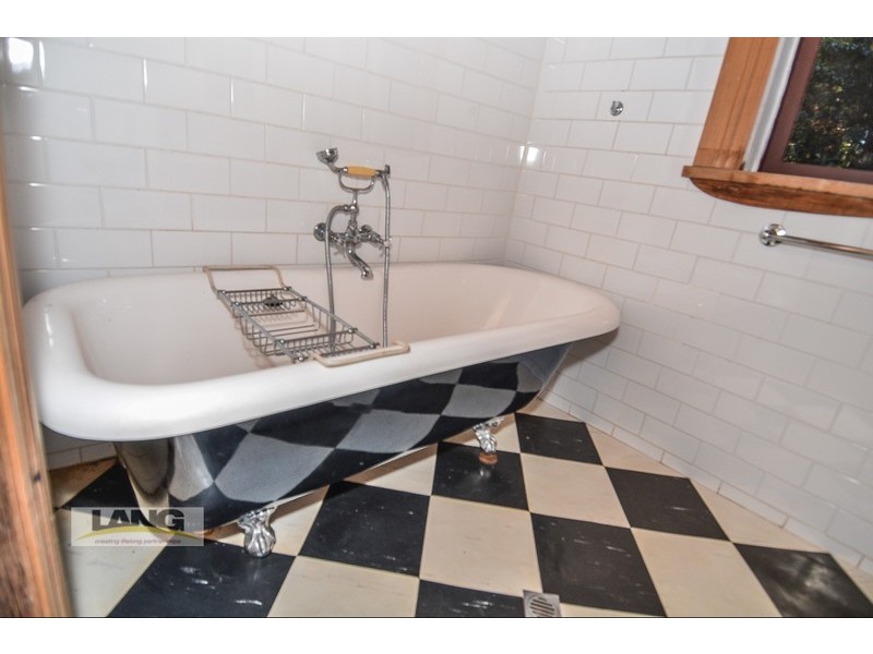 75-77 Benowa Street, Tamborine Mountain QLD 4272