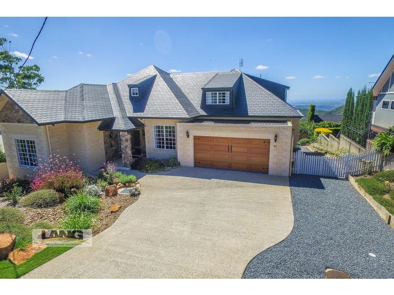 22 Paradise Drive, Tamborine Mountain QLD 4272