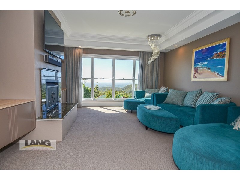 22 Paradise Drive, Tamborine Mountain QLD 4272