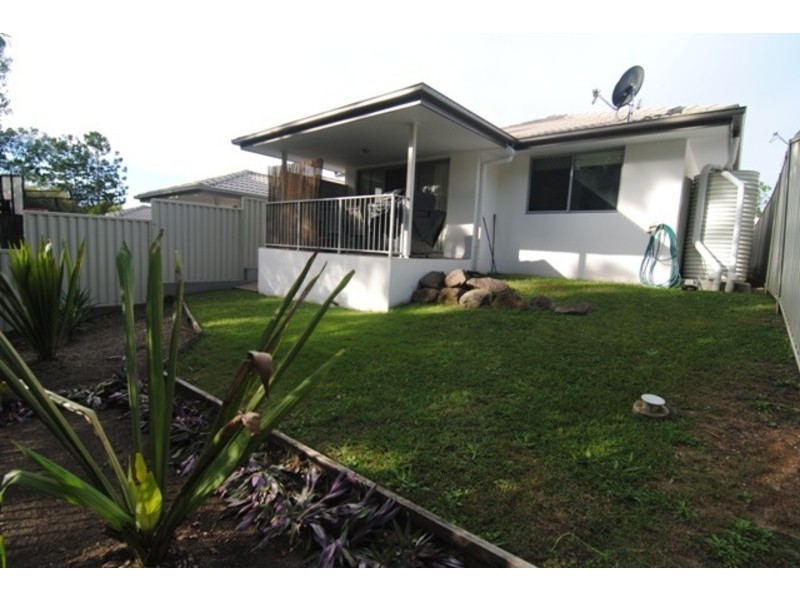 4/111 McAuley Parade, Pacific Pines QLD 4211