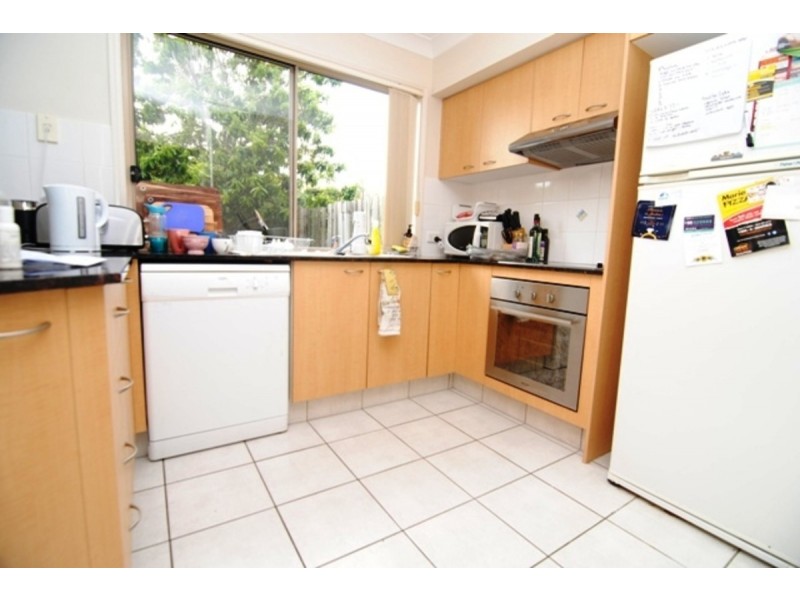 33/2 Bos Drive, Coomera QLD 4209