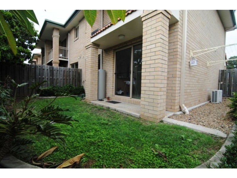 33/2 Bos Drive, Coomera QLD 4209