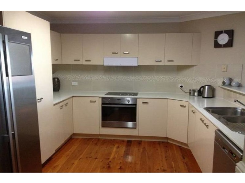 4 Arthur Way, Ormeau QLD 4208